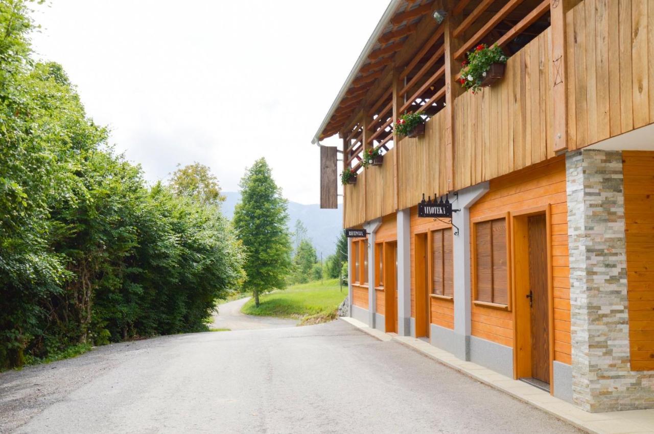 Ranch Marina Hotell Koce Exteriör bild